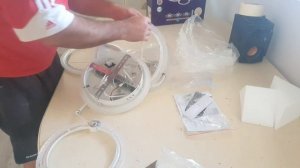 Как повесить люстру