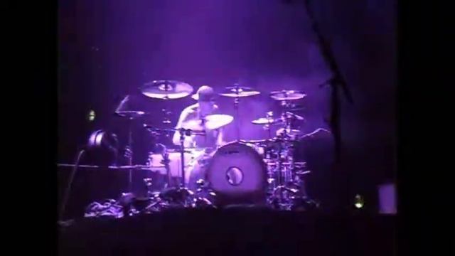 BLINK 182 Travis Barker drum solo LIVE in Belfast