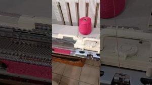 Пряжа с пайетками для машинного вязания