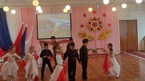 Танец "Встанем" в детском саду