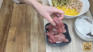 Салат Фаворит! С жареным мясом и соусом цахтон! Это просто находка!