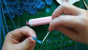 Новый клей и инструмент для квиллинга. Показываю как быстро сделать васильки