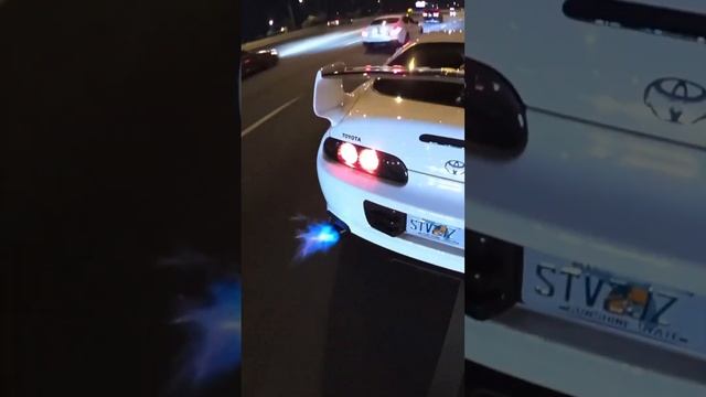 Toyota Supra Backfire in highway!! смотреть онлайн