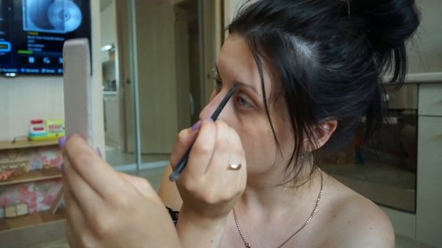 Мой макияж на прогулку с ребенком смотреть онлайн