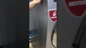 Почему прыгает стиральная машина