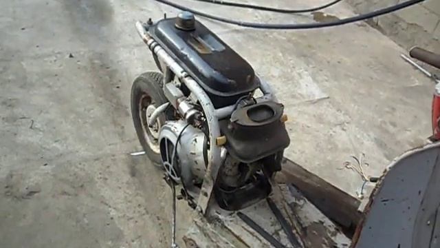 мотороллер электрон,табуретка - с металлалома смотреть онлайн