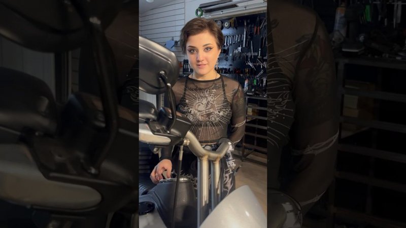 Женщинам нравятся харлеи?…. #harley