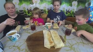 мукбанг/шаурма домашняя/всех с праздником/жизнь в селе навеселе