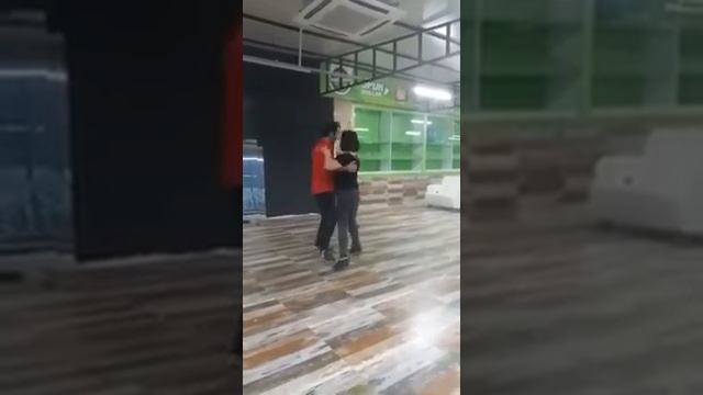 Одно из любимых хобби танцы Сандра Радостина смотреть онлайн