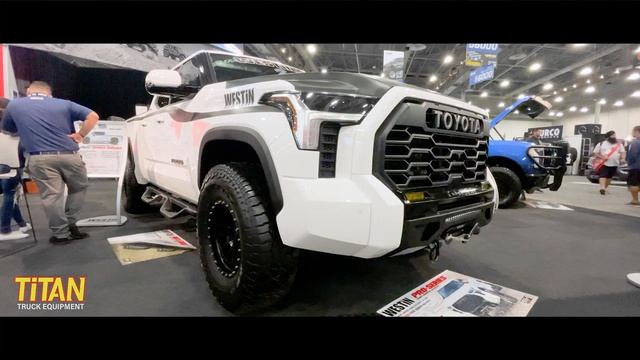 Westin Mid Width Pro Series Front Bumper at SEMA 2022 - Titan Truck Spokane смотреть онлайн