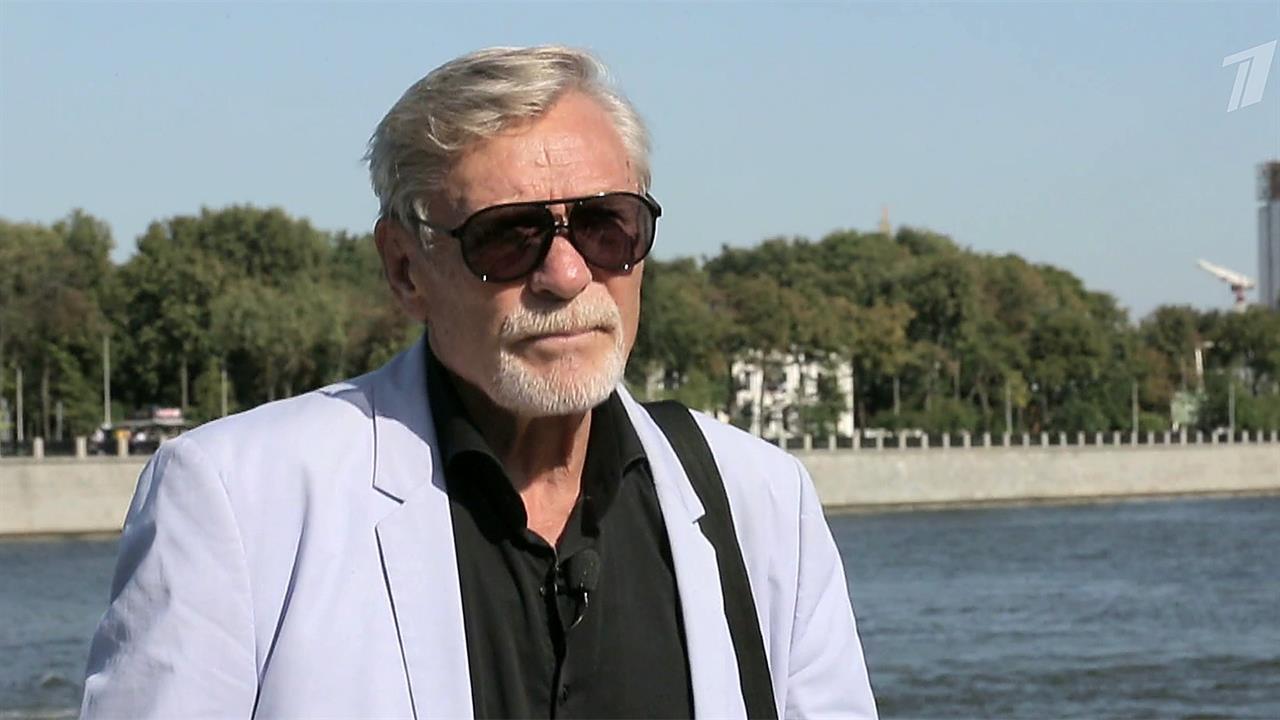 Всенародно любимый артист Александр Михайлов принимает поздравления с 75-летием