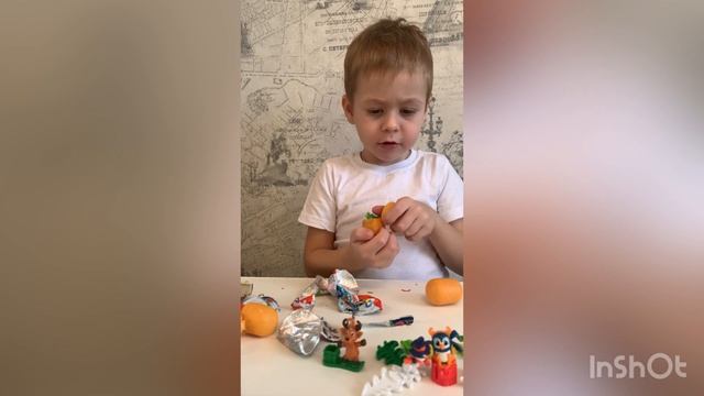 #новогодняяраспаковка #киндерсюрприз #новогодняясерия