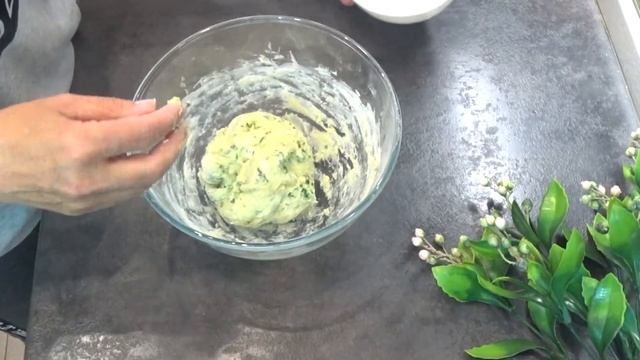 ОЧЕНЬ ВКУСНО - Тонкие Лепёшки со Шпинатом - Простой Рецепт.
