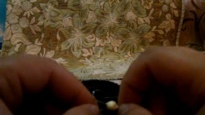 Рыбалка На Пенопласт и Червяк . Как одеть Пенопласт + Червяк