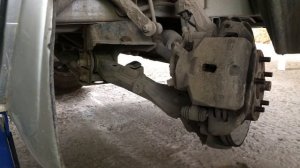 Замена передних тормозных колодок на тойота ноах 2000 года Toyota Noah