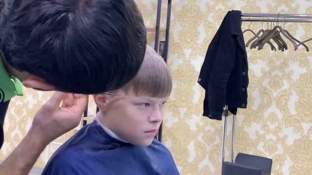 Мужская стрижка 441#стрижка быстрая#haircut#hair#hairstyle#hairstylist это легко делать смотри???