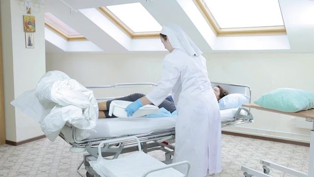 Краткий курс по уходу за лежачими пациентами. Постановка судна