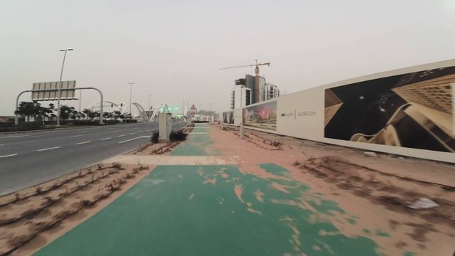 Жизнь в Абу-Даби. Плюсы минусы. Гуляю в сторону дома смотреть онлайн