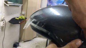 Оклейка зеркала антигравийной пленкой