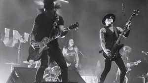 L.A. Guns - Rip And Tear