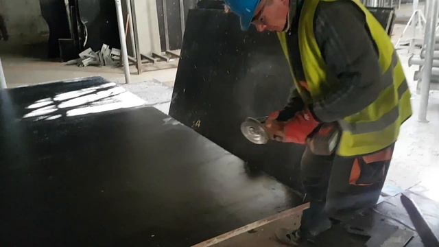 Бывший Коммерсант, Виктор Ивановичь, в Литве на работе. смотреть онлайн