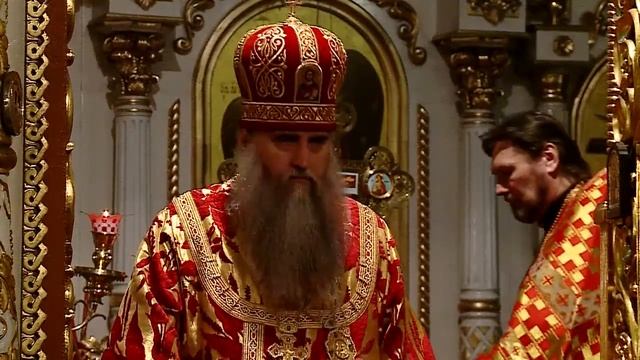 Пасхальное богослужение в Духосошественском соборе Саратова смотреть онлайн