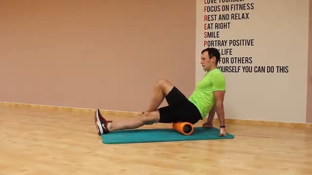 bodymaster : Растяжка ягодичных мышц на валике