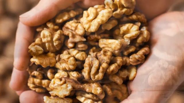 🍯 Мёд для иммунитета: рецепты полезных смесей с ОРЕХАМИ, ЛИМОНОМ и МОРКОВЬЮ смотреть онлайн