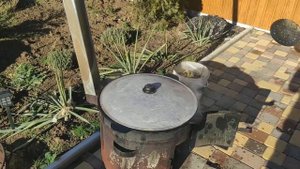 Кролик на вине приготовленные в казане