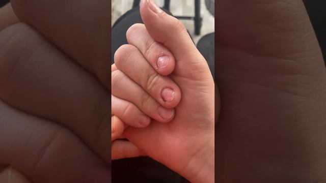 Что стало с ногтями спустя месяц смотреть онлайн