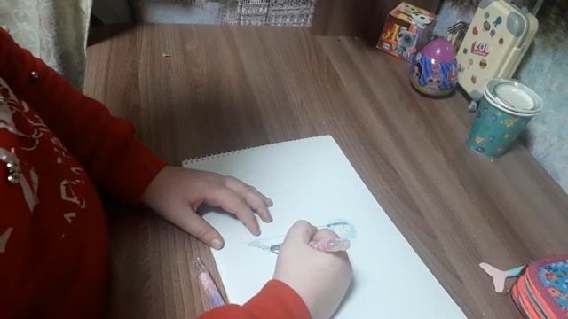 Как нарисовать девочку
