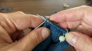 Четвёртый этап вязания анатомической стопы «Песочные часы».