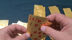 Раздать три туза в секу на 8 человек