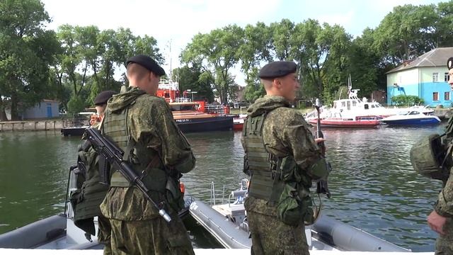 Морпехи