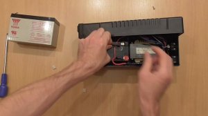 Не включается ИБП(UPS). Ремонт UPS. Замена Аккумулятора.
