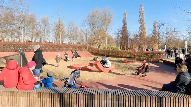 Весь город в парке Галицкого - парк Краснодар 2023 зимняя прогулка. Краснодар сегодня, люди и звуки