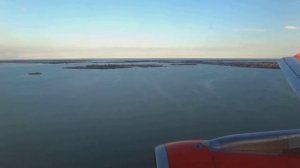 easyJet A320 landing Venice Marco Polo Airport