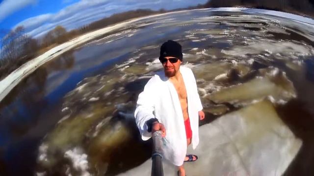 Сплав на льдине по реке смотреть онлайн