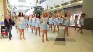 флешмоб в ТЦ Москвы