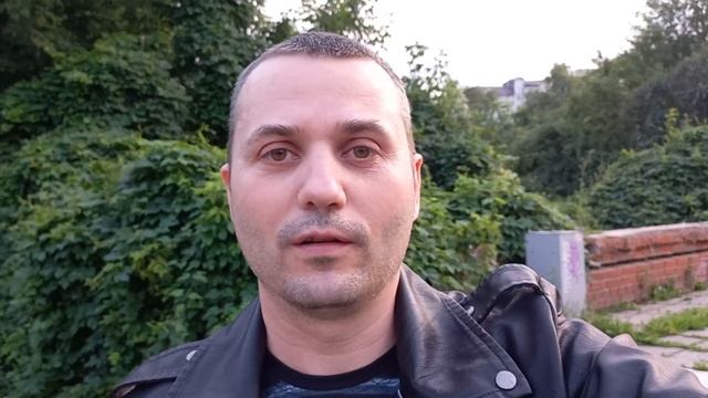 Алея в центре города Воронежа возле драм театра. смотреть онлайн