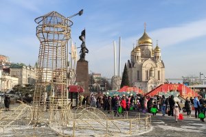 Новогодний городок , 1 января 2024. Владивосток