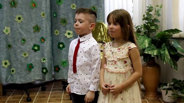 "Отличное настроение" Музыка и слова: Л.А.Старченко смотреть онлайн