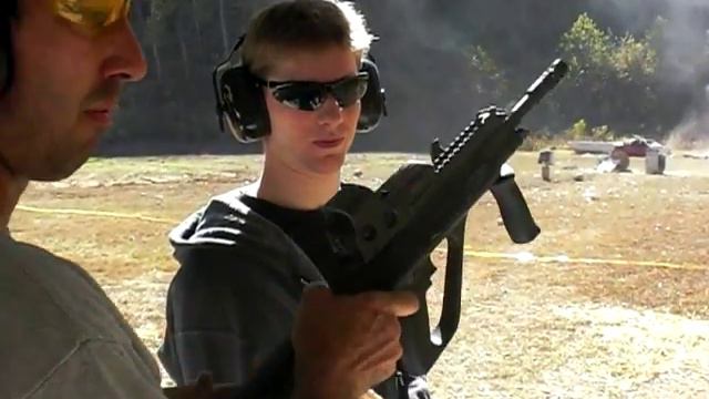 Steyr AUG A3 5.56mm Full Auto смотреть онлайн