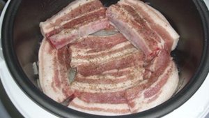 Говяжьи ребрышки в мультиварке