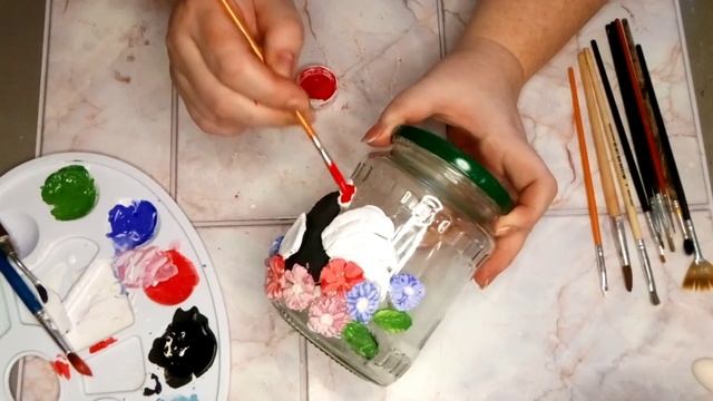 Декор стеклянной банки. Пасхальные поделки. Курица из массы для лепки. DIY glass jar decor.