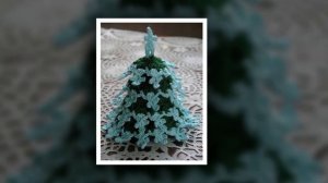 Новогодний сувенир: игрушка елочка крючком.