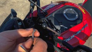 Bajaj Dominar 400 - Установка ветрового стекла с AliExpress