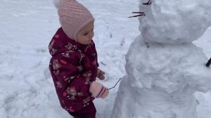 Лепим снеговика