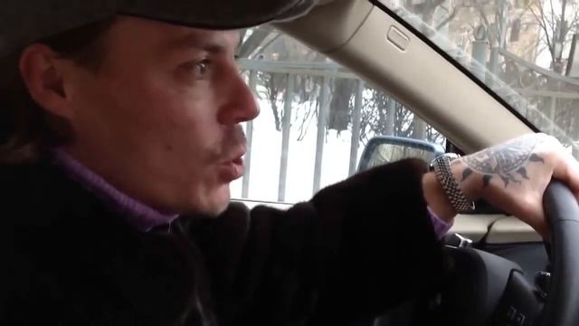 Сергей Симонов из параллельной вселенной поздравляет МУЖИКОВ с праздником смотреть онлайн