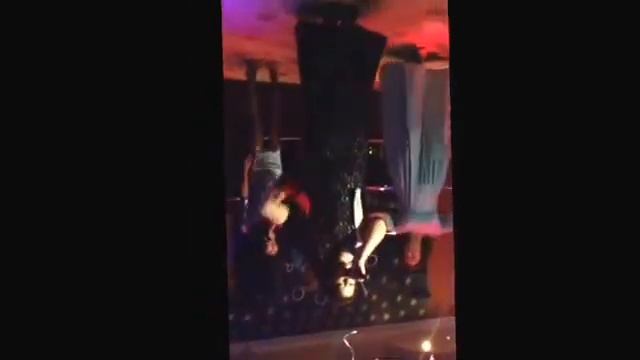 Песня в подарок подруге на свадьбу прикольно